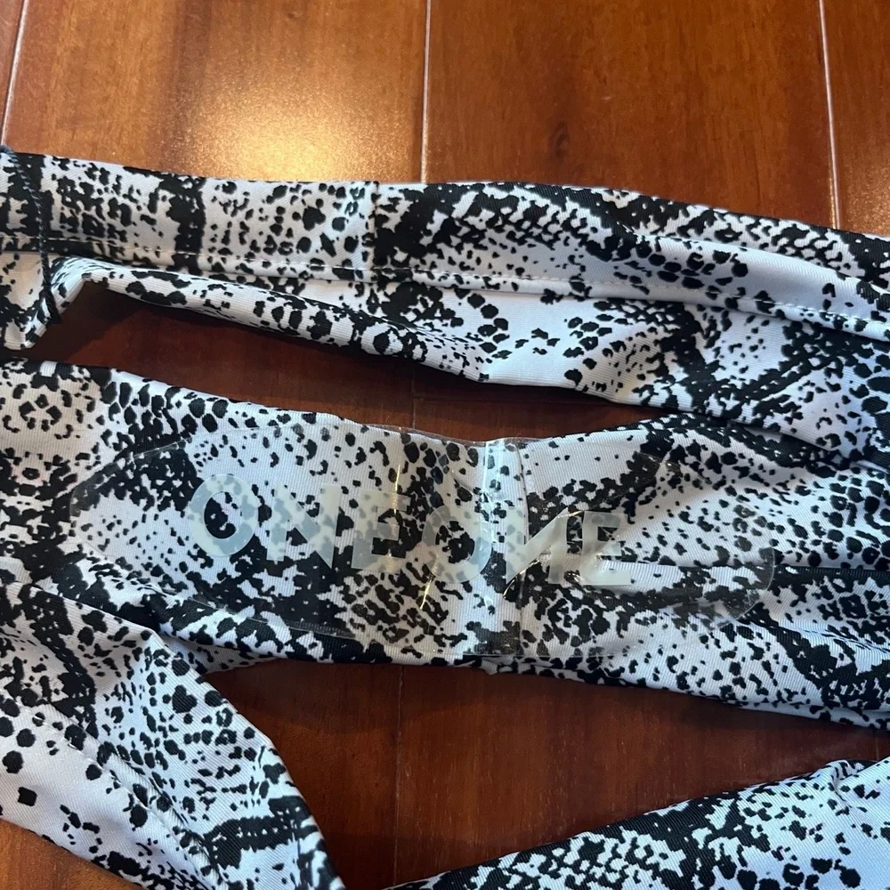 Oneone new nwt